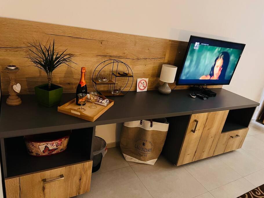 Sparrow Apartmens - Vrabcia Ulica 9, Košice Esterno foto