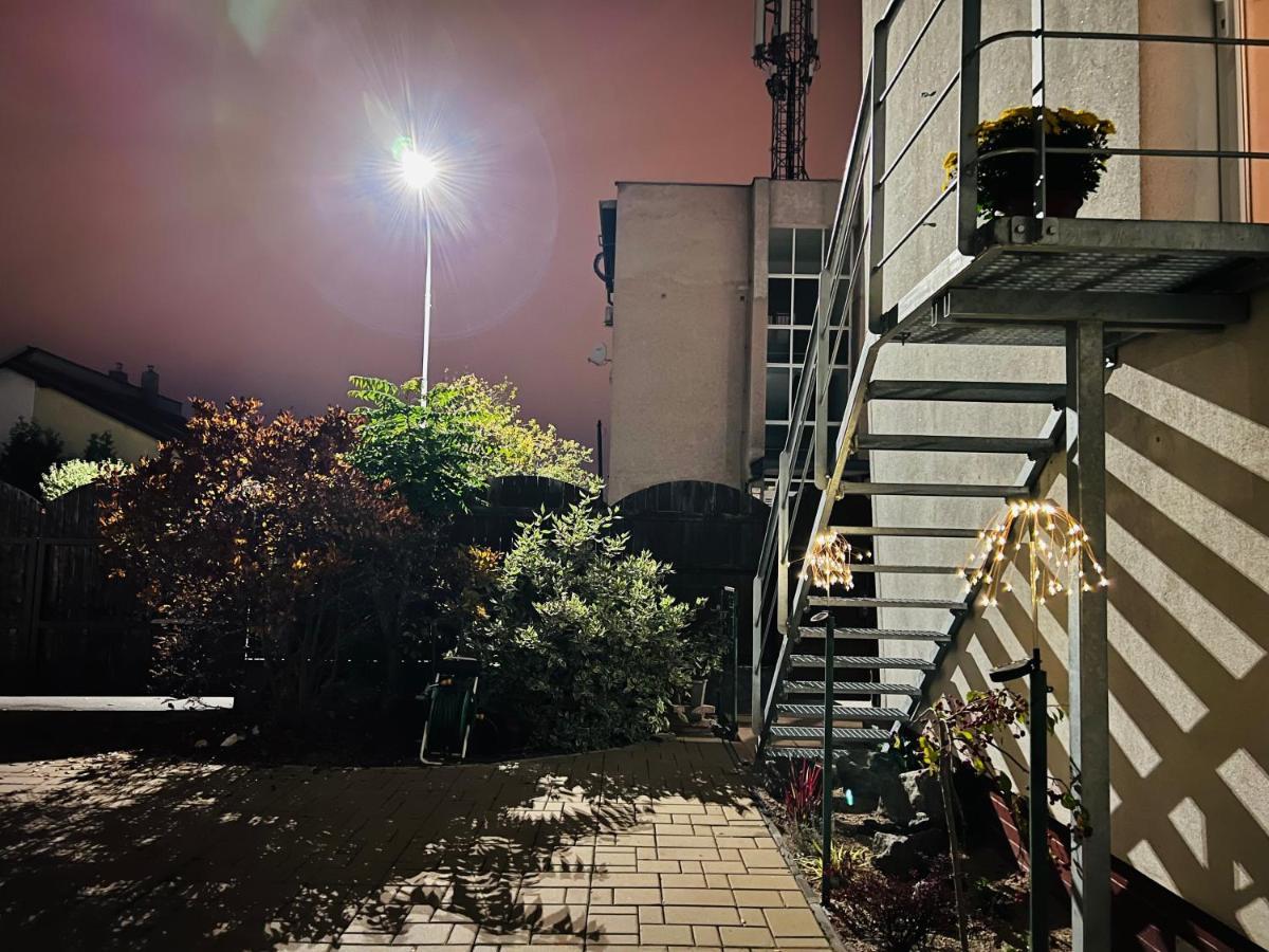 Sparrow Apartmens - Vrabcia Ulica 9, Košice Esterno foto