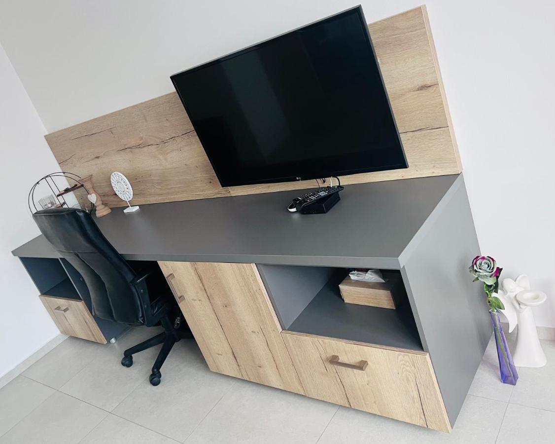 Sparrow Apartmens - Vrabcia Ulica 9, Košice Esterno foto