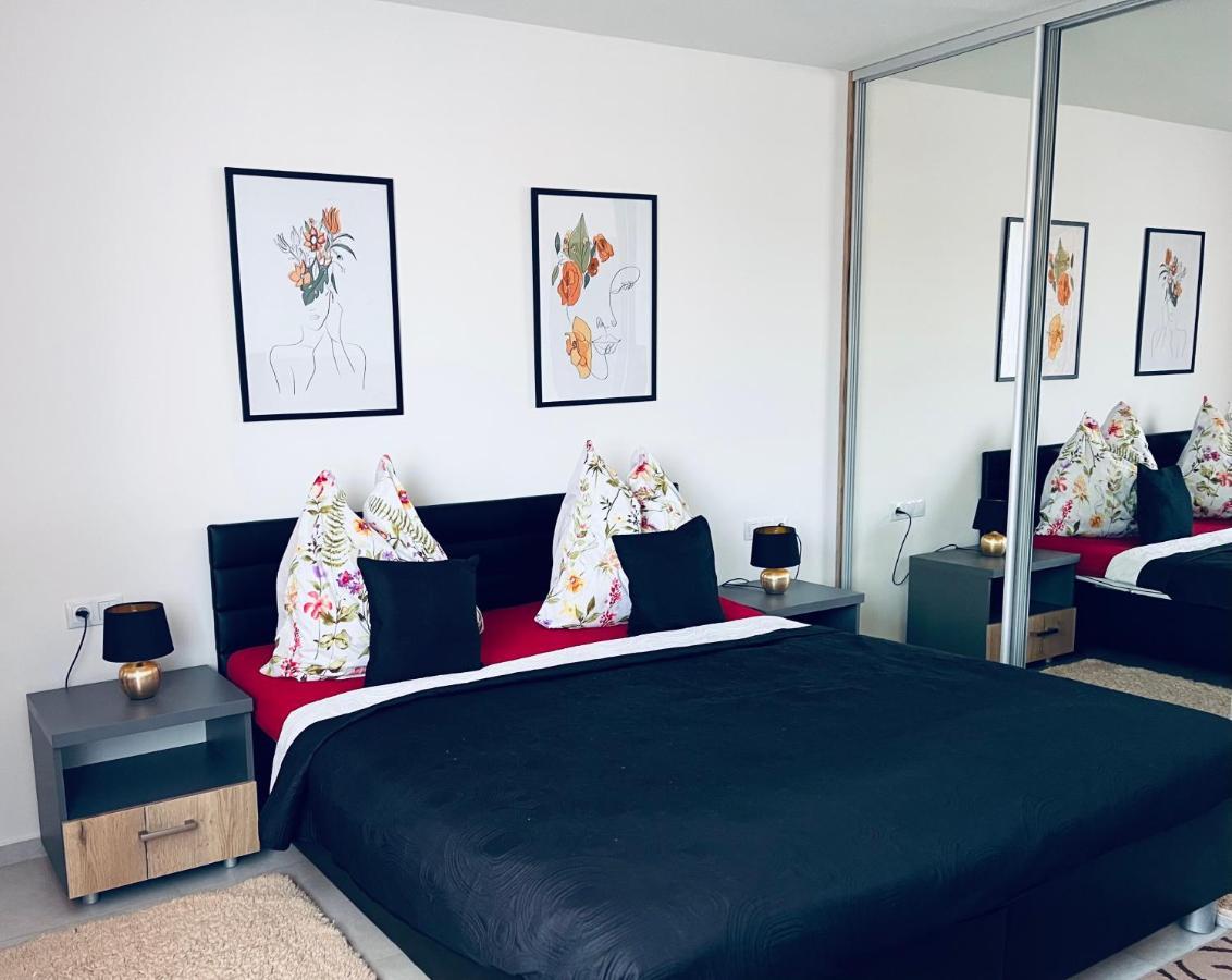 Sparrow Apartmens - Vrabcia Ulica 9, Košice Esterno foto