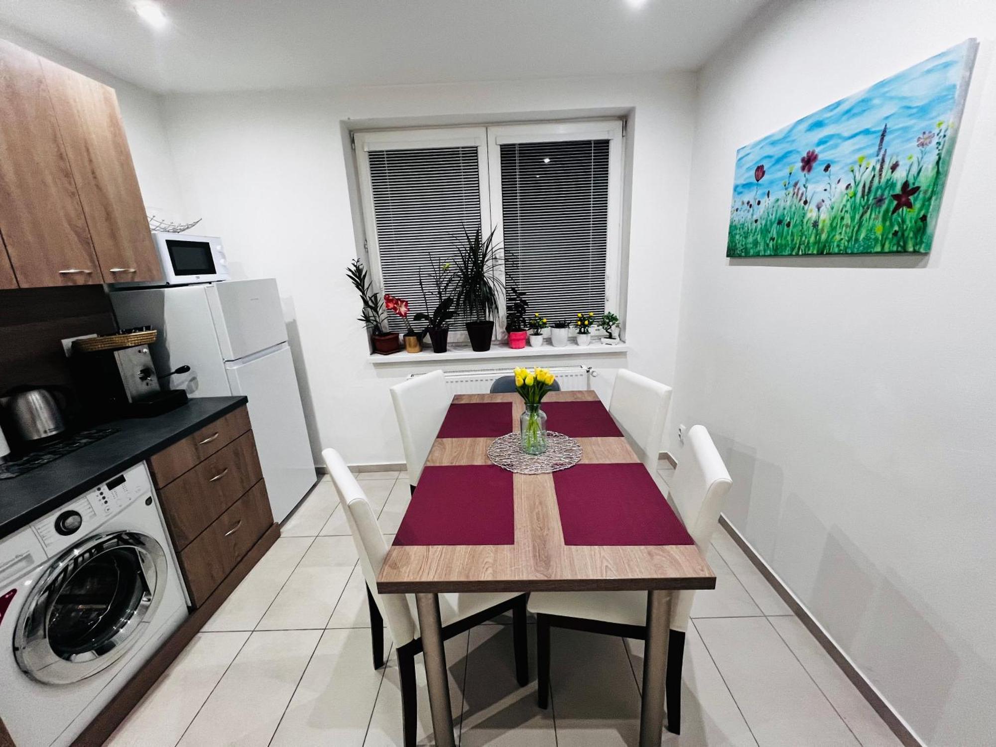Sparrow Apartmens - Vrabcia Ulica 9, Košice Esterno foto