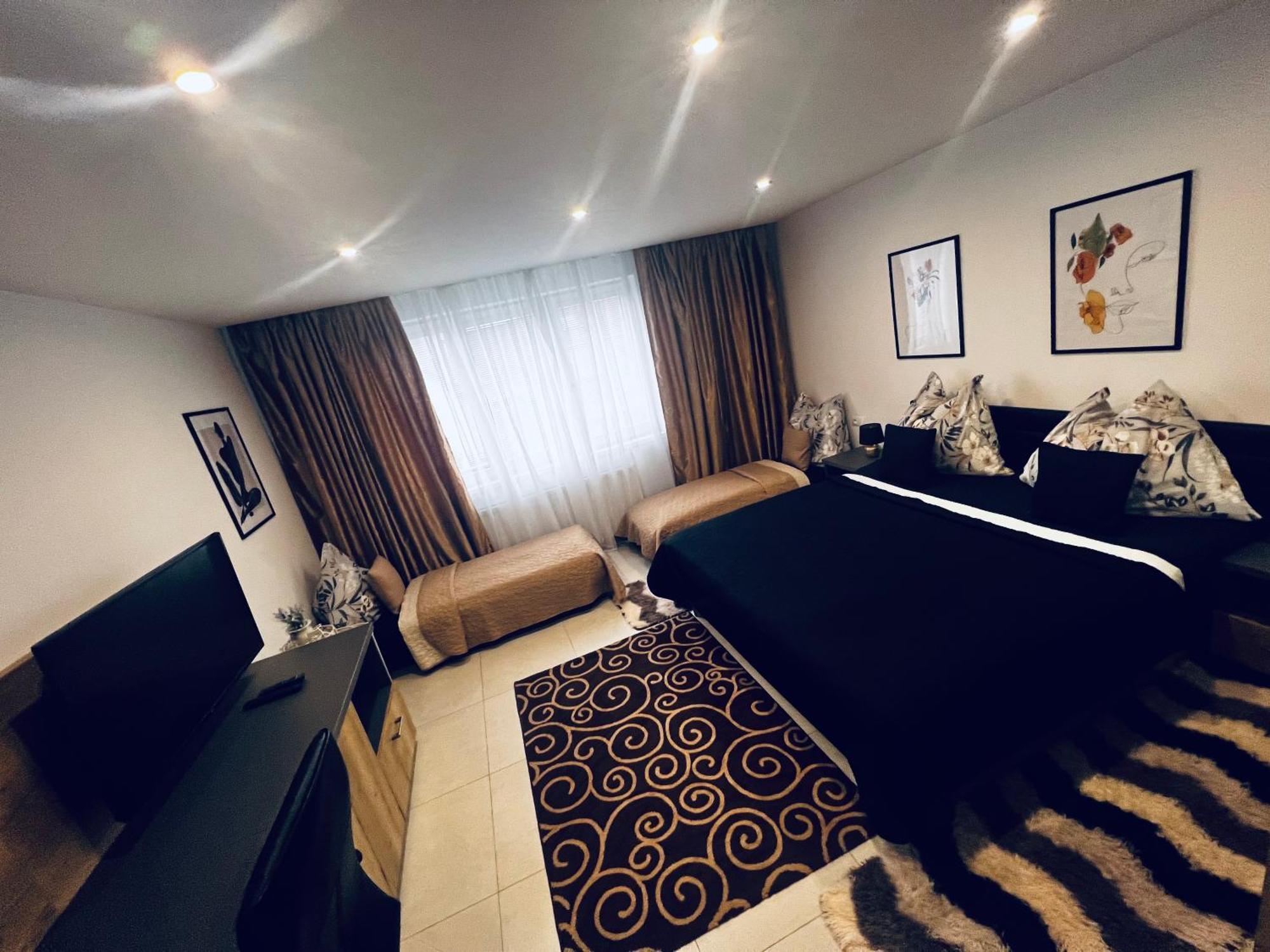 Sparrow Apartmens - Vrabcia Ulica 9, Košice Esterno foto
